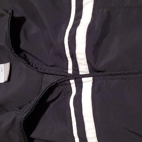 Nike jacket - Picture 7 of 7